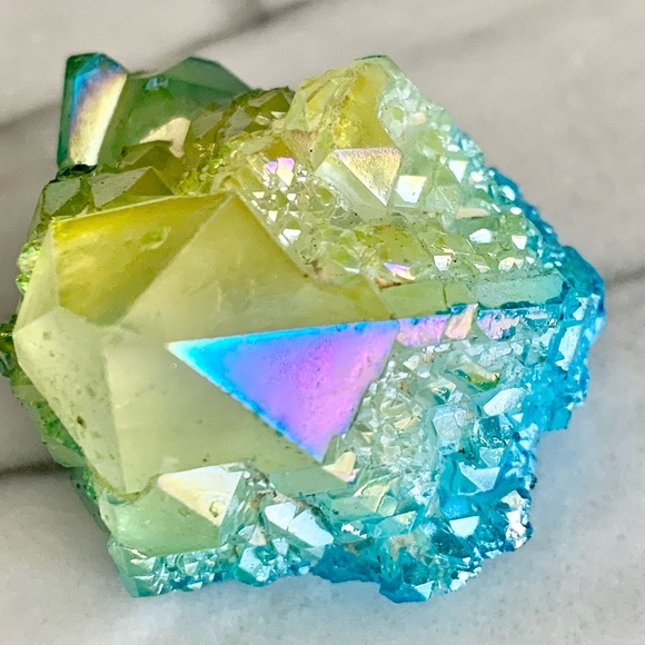 Yellow/Aqua Aura Quartz Crystal - Picture 4 of 10